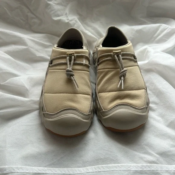 Keen Men's Tan Slip-On Sneakers - Picture 2 of 6